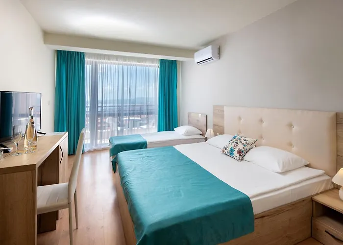 Sea View Hills Szálloda *