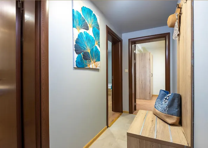 Sea View Hills Szálloda *